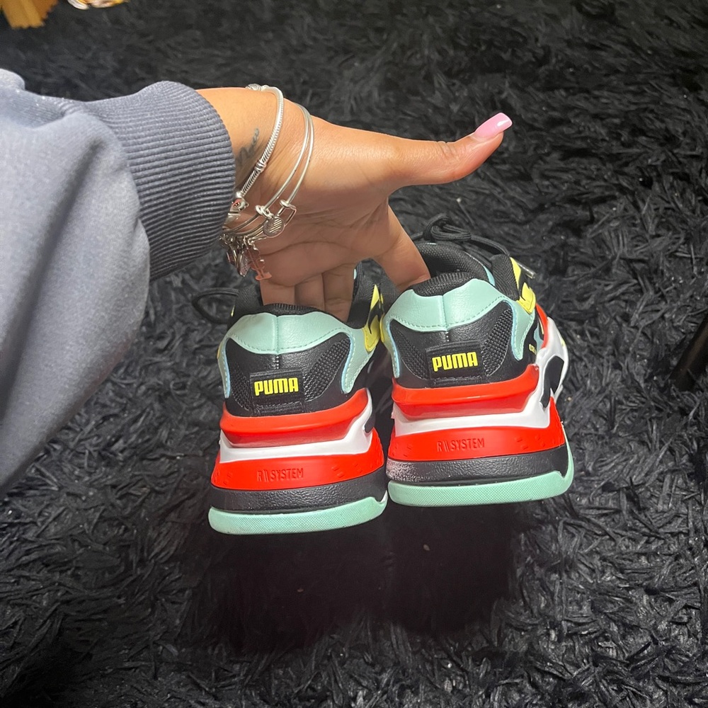 Colorful pumas - Picture 4 of 9
